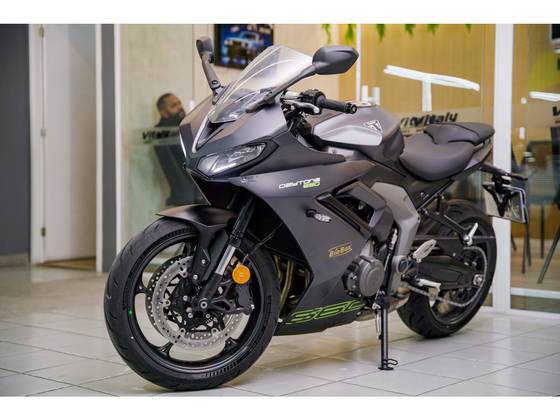 TRIUMPH DAYTONA 660 TRIUMPH DAYTONA 660